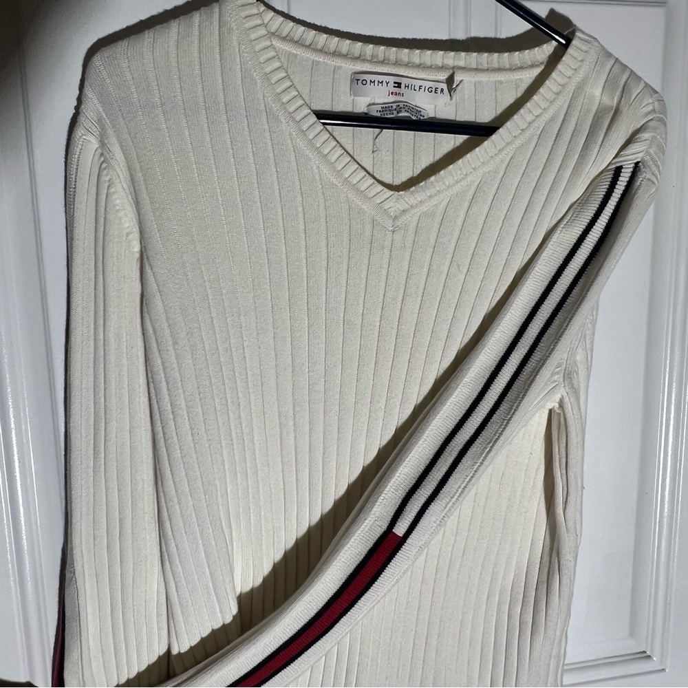 XL Tommy Hilfiger Vintage V Neck Cream Ribbed Sweater